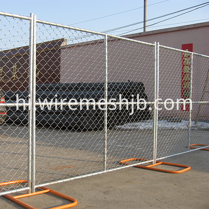 Chain link temporary fence